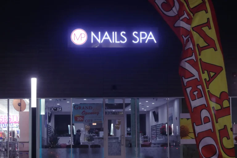 Neonarts mpnails sign in white for sign
