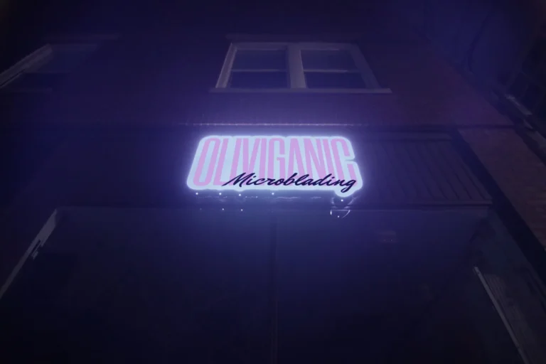 Neonarts oliviganic_3512 sign in white for sign