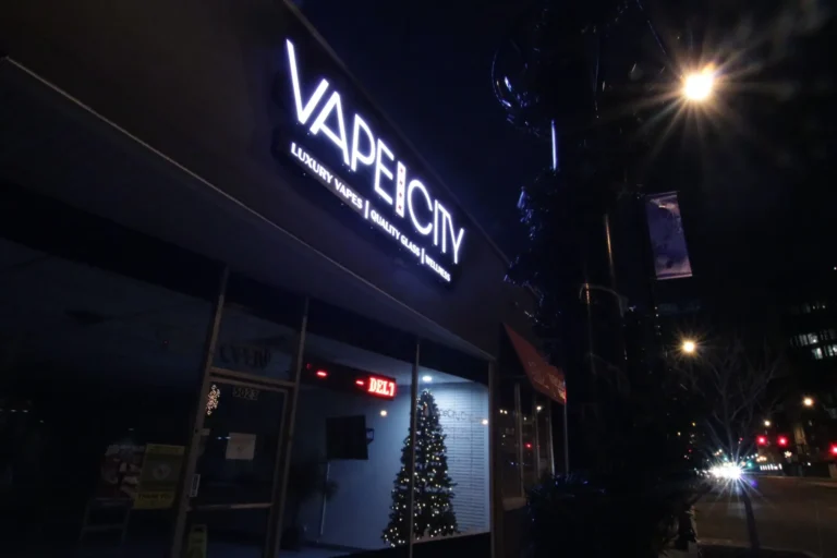 Neonarts Vape Store Led Display in vibrant LED neon